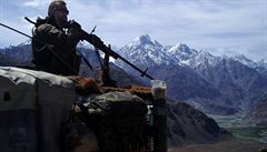 P�íroda v Afghánistánu je �arovná, ale zárove� i nebezpe�ná.