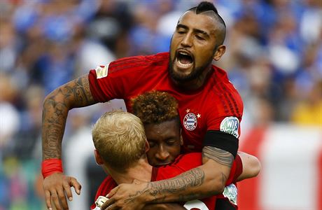 Fotbalisté Bayernu Mnichov slaví gól v utkání proti Darmstadtu.