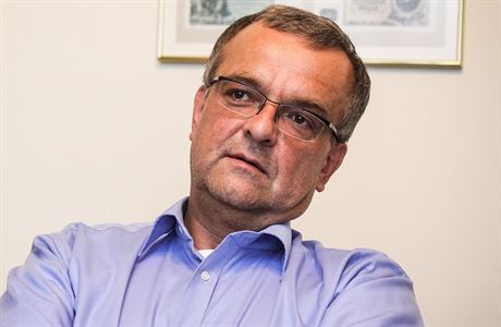 Miroslav Kalousek pi rozhovoru s LN