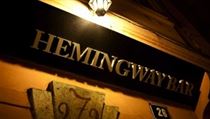 Hemingway bar nese jmno slavnho spisovatele, kter proslavil nejeden koktejl....