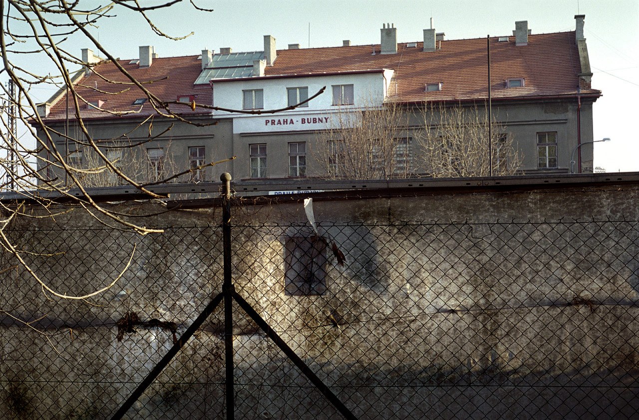 Nádra�í Praha Bubny.