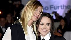 Hereka Ellen Pageová (vpravo) s pítelkyní Samnthou Thomsovou