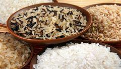 Poklad v rýžových slupkách? Čeští vědci z nich umí vytěžit v průmyslu ceněný oxid křemičitý