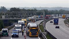 Německá policie kontroluje auta, dodávky a kamiony na dálnici A3 na hranici... | na serveru Lidovky.cz | aktuální zprávy