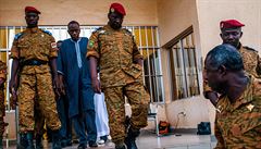Elitní vojáci se zmocnili prezidenta a premiéra, v Burkině Faso vládne chaos