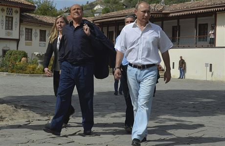 Vladimir Putin hostil na Krymu Silvia Berlusconiho. Jejich návtva poloostrova...