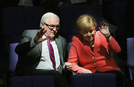 Nmecký prezident Frank-Walter Steinmeier a kancléka Angela Merkelová.