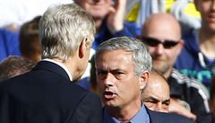 VIDEO: Konflikt mezi trenéry. Odejdi, křičel Mourinho na Wengera