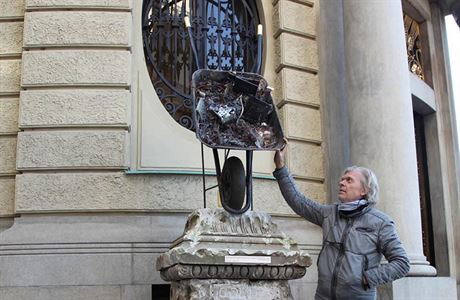 Autor Jií David a jeho doasný (Ne)pomník Johana Wolfganga Goethe.