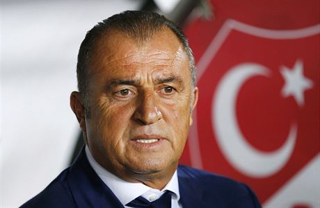 Turecký trenér Fatih Terim.