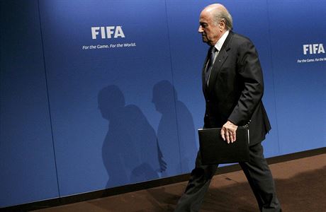 ODEJDE NKDY? Sepp Blatter je v ele FIFA od roku 1998.