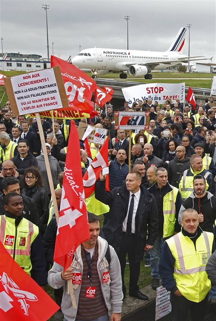 Stávkující zamstnanci Air France