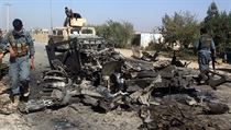 Afghnsk bezpenostn jednotky kontroluj nsledky bombardovn
