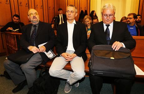 Obalovaní v kauze privatizace OKD (zleva) Rudolf Doucha, Pavel Kuta a Jan...