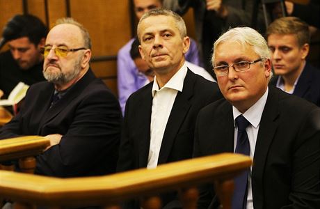 Obalovaní v kauze privatizace OKD (zleva) Rudolf Doucha, Pavel Kuta a Jan...