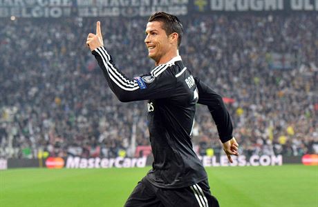 Cristiano Ronaldo slaví gól.