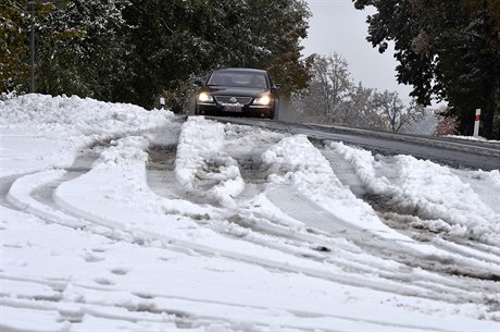 Sníh na silnici - ilustraní foto