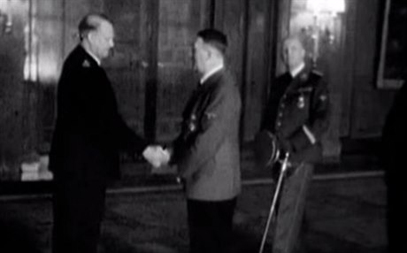 Quisling se několikrát setkal s Hitlerem, aby se dohodli na státním převratu v...