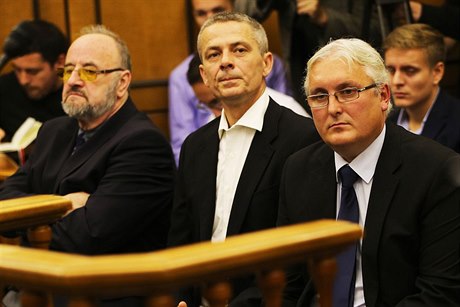 Obžalovaní v kauze privatizace OKD (zleva) Rudolf Doucha, Pavel Kuta a Jan...