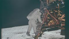 Archivní snímek z mise Apollo 11.