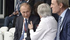 Závodu pihlíel i ruský prezident Vladimir Putin. Na snímku je s Berniem...