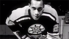 Willie ORee byl prvním hráem tmavé pleti, jen vyjel na led NHL. Stalo se tak...