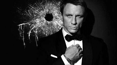 Daniel Craig jako James Bond ve filmu Spectre.