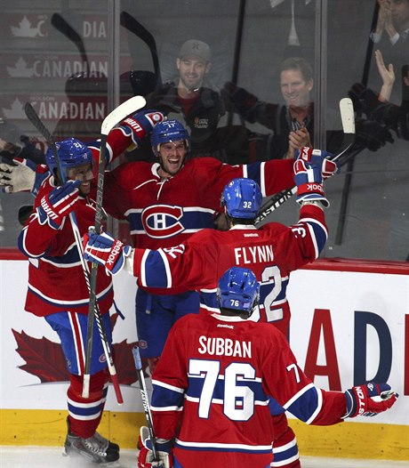 Radující se hokejisté Montrealu.