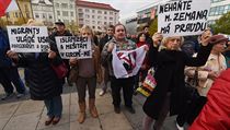 Protestn shromdn proti nelegln imigraci 28. jna na Masarykov nmst...