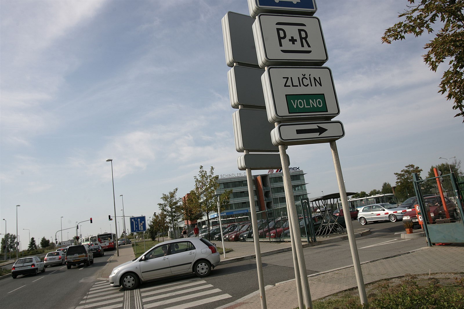 Roz�í�ení by se m�lo do�kat i P+R parkovi�t� na pra�ském Zli�ín�.