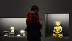 Vtina ze 110 exponát v Náprstkov muzeu je vystavena poprvé