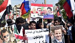 Demonstrace ped ruskou ambasádou v Bejrútu vyjádila podporu reimu Baára...