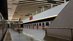 Provoz na lince B byl zahájen 2. listopadu roku 1985.
