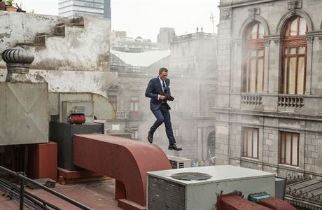 Spectre. V roli agenta 007 opt Daniel Craig.