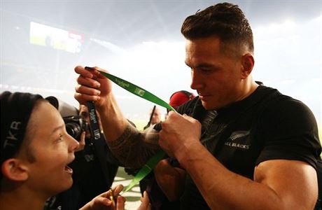 Novozlanan Sonny Bill WIlliams ukzal, e m srdce ze zlata.