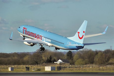 Boeing 737 spolenosti Thomson Airways