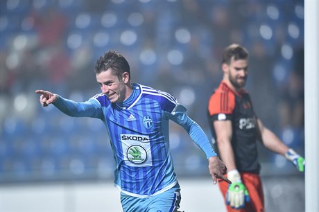 Ondrej Zahustel z Boleslavi se raduje z gólu.