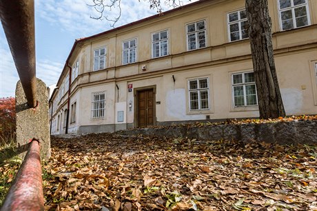 Historické domy v Jelení ulici podle tvrzení Správy Pražského hradu poškodila...