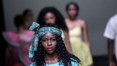 Bhem Haiti Fashion Week 2015 v Port-au-Prince modelky pedvedly také návrhy...