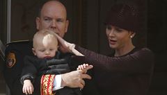 Princ Albert II. a jeho manelka princezna Charlene s jejich synem princem...