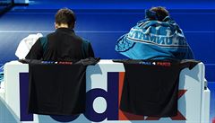 PRAY FOR PARIS. Francouztí tenisté Nicolas Mahut a Pierre-Hugues Herbert...