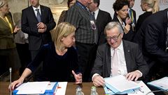 éfka evropské diplomacie Federica Mogheriniová s pedsedou Evropské komise...