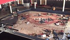 Snímek z koncertního sálu Bataclan po hrzném masakru. Fotoggrafie se objevila...