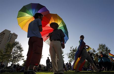 Barvy duhy, oficiální symbol LGBT komunit