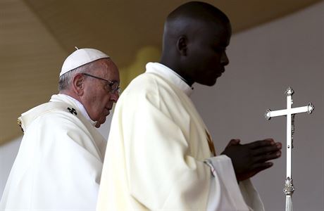 Pape poehnv olt na zatku me v keskm Nairobi.