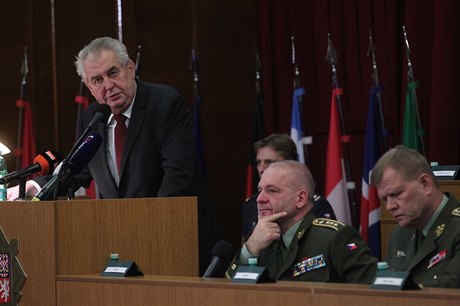Prezident Milo Zeman na velitelském shromádní Armády R v Praze.