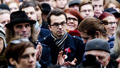 Soud zrušil zákaz pochodu odpůrců Zemana 17. listopadu v Praze