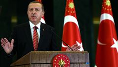 Turecko vydalo zatyka na 66 opozink, kte jsou proti Erdoganovi