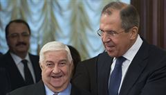 Ruský ministr zahranií Sergej Lavrov a jeho syrský protjek Valíd Mualim k...