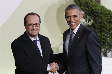 Francouzský prezident Francois Hollande pivítal svého amerického protjka...